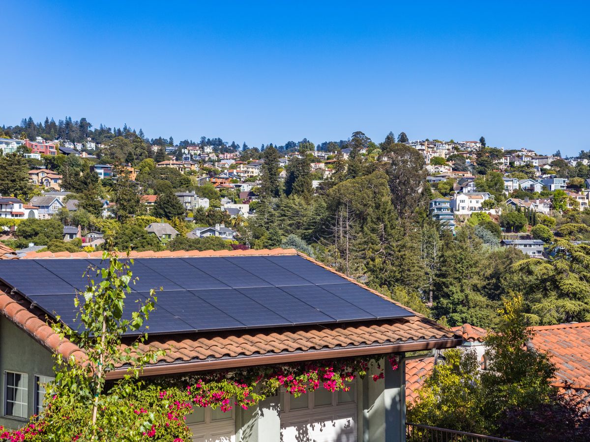 Maison équipée de panneaux solaires